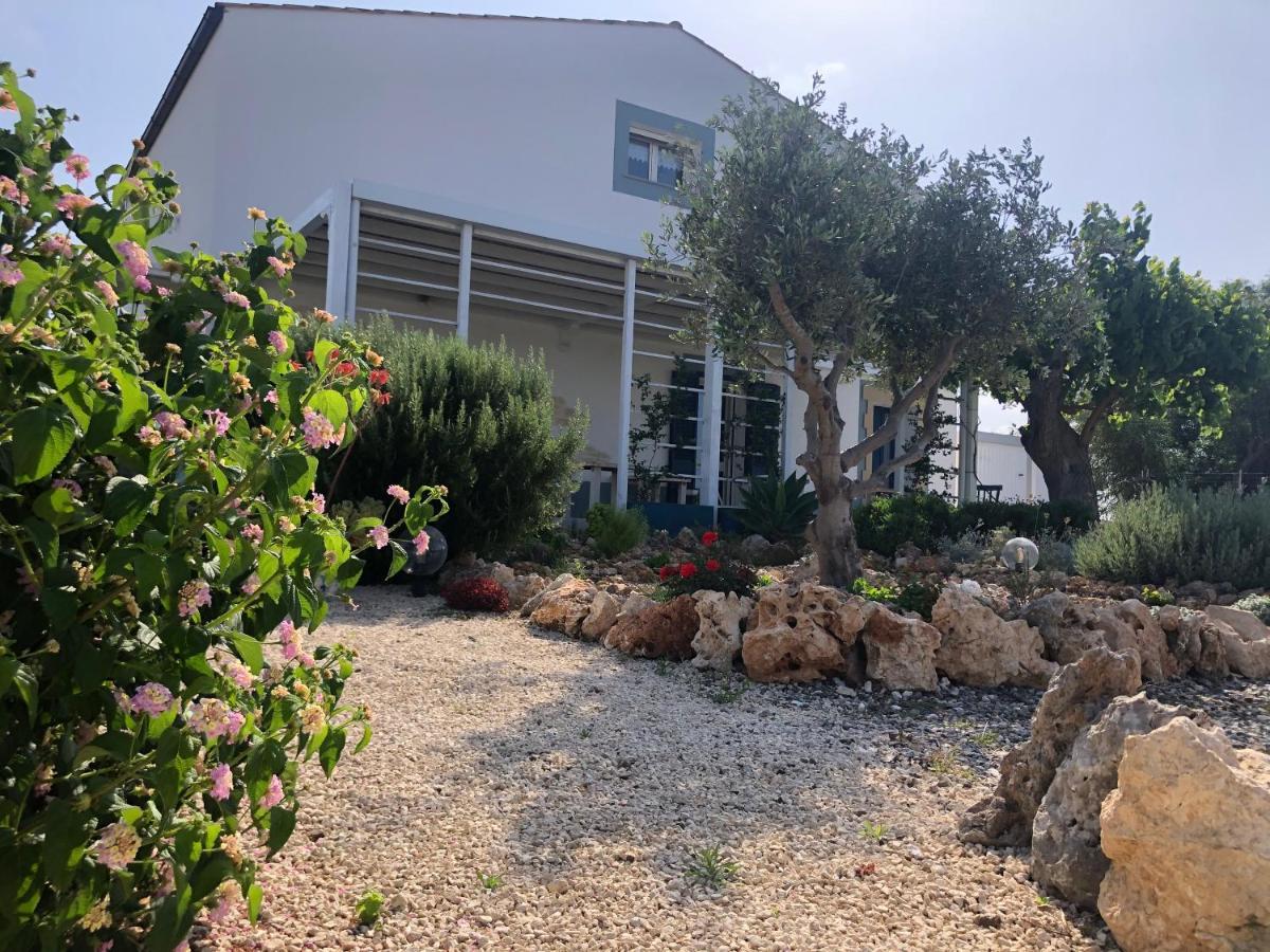 B&B Casa Del Faro Sanvallero Adults Only Portopalo Di Capo Passero Eksteriør billede