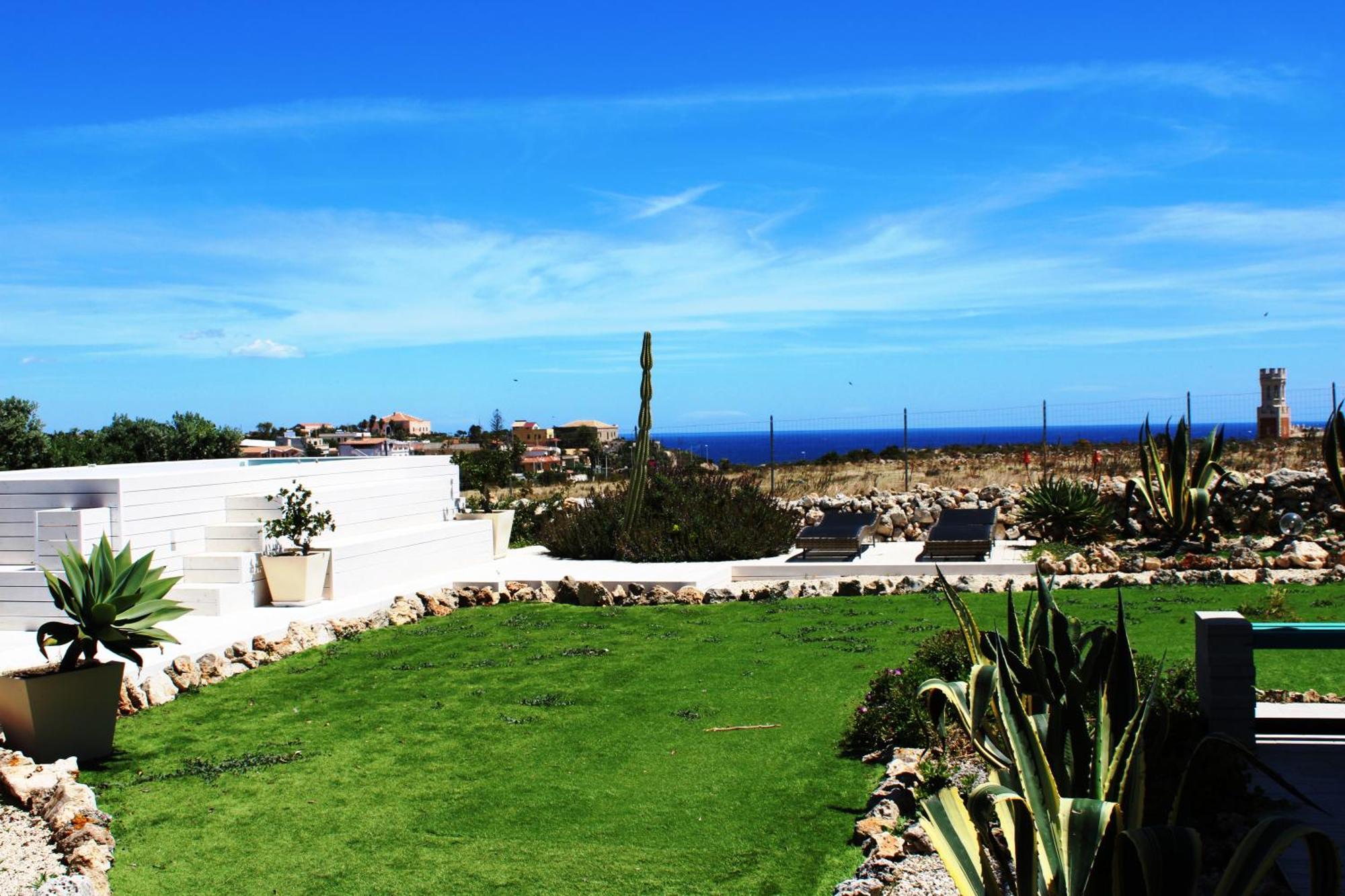 B&B Casa Del Faro Sanvallero Adults Only Portopalo Di Capo Passero Eksteriør billede